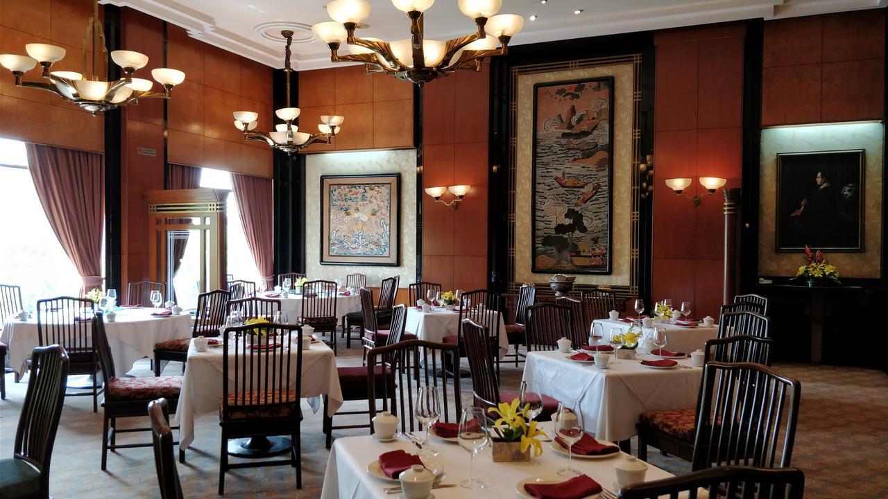 Eros Hotel New Delhi, Nehru Place Kültér fotó Interior of the restaurant